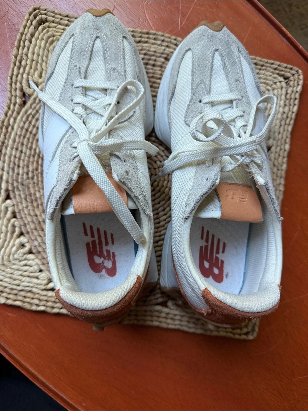 New Balance Women’s 327